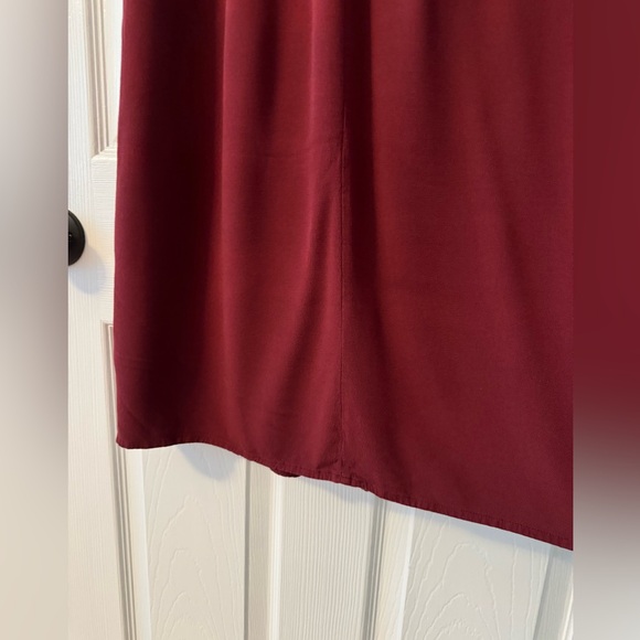 Waist defined sleeveless crepe midi dress - Picture 4 of 6